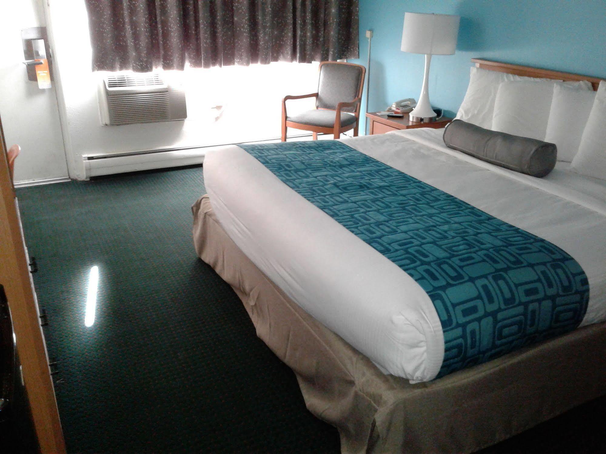 Howard Johnson By Wyndham Colorado Springs Exterior foto